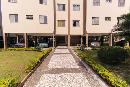 Apartamento à venda com 83m², 3 quartos e 1 vagaÁrea comum - Entrada