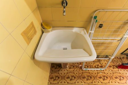 Apartamento à venda com 83m², 3 quartos e 1 vagaÁrea de Serviço