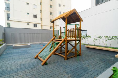 Apartamento à venda com 58m², 2 quartos e 1 vaga Apartamento à venda com 58m², 2 quartos e 1 vagaÁrea comum - Playground