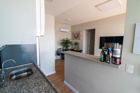 Apartamento à venda com 58m², 2 quartos e 1 vaga Apartamento à venda com 58m², 2 quartos e 1 vagaCozinha e Área de Serviço