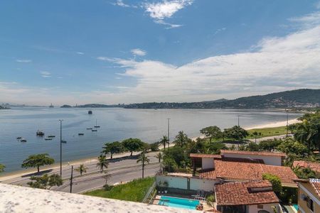 Apartamento à venda com 145m², 4 quartos e 2 vagas