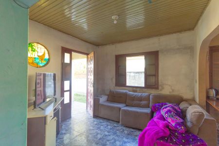 Casa à venda com 50m², 2 quartos e 4 vagas Casa à venda com 50m², 2 quartos e 4 vagasSala