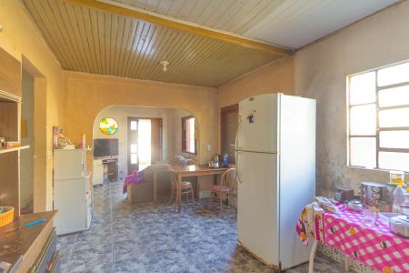 Casa à venda com 50m², 2 quartos e 4 vagas Casa à venda com 50m², 2 quartos e 4 vagasCozinha