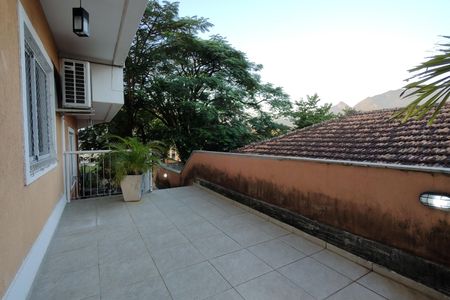 Casa de condomínio à venda com 80m², 2 quartos e 1 vagaFachada da Casa