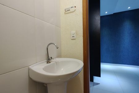 Casa de condomínio à venda com 80m², 2 quartos e 1 vagaLavabo
