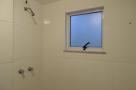 Casa de condomínio à venda com 80m², 2 quartos e 1 vagaBanheiro da Suíte 2