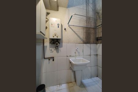 Casa de condomínio à venda com 80m², 2 quartos e 1 vagaÁrea de Serviço