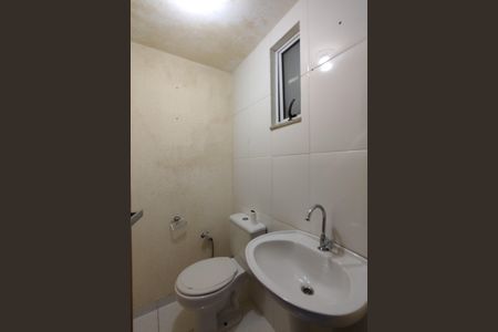 Casa de condomínio à venda com 80m², 2 quartos e 1 vagaLavabo