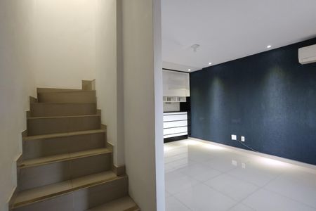Casa de condomínio à venda com 80m², 2 quartos e 1 vagaSala