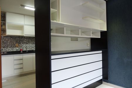 Casa de condomínio à venda com 80m², 2 quartos e 1 vagaCozinha - Armários