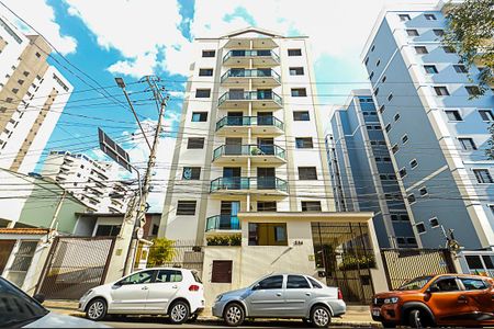 Apartamento à venda com 90m², 3 quartos e 2 vagas Apartamento à venda com 90m², 3 quartos e 2 vagasFachada e portaria