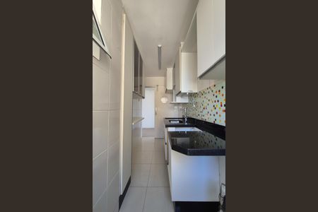 Apartamento à venda com 60m², 3 quartos e 1 vaga Apartamento à venda com 60m², 3 quartos e 1 vagaLavanderia