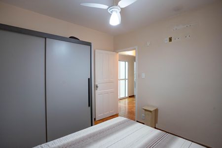 Casa à venda com 300m², 3 quartos e sem vaga Casa à venda com 300m², 3 quartos e sem vagaQuarto 2