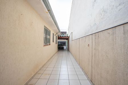 Casa à venda com 300m², 3 quartos e sem vaga Casa à venda com 300m², 3 quartos e sem vagaCorredor