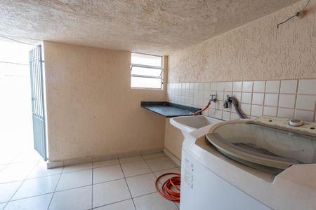 Casa à venda com 300m², 3 quartos e sem vaga Casa à venda com 300m², 3 quartos e sem vagaÁrea de serviço