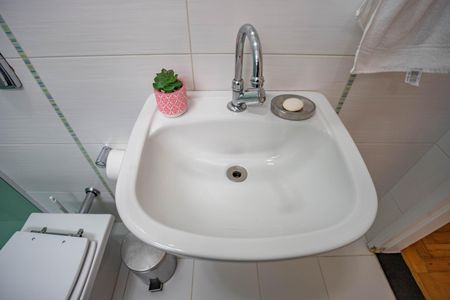 Casa à venda com 300m², 3 quartos e sem vaga Casa à venda com 300m², 3 quartos e sem vagaBanheiro social