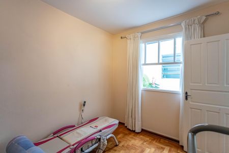 Casa à venda com 300m², 3 quartos e sem vaga Casa à venda com 300m², 3 quartos e sem vagaQuarto 3