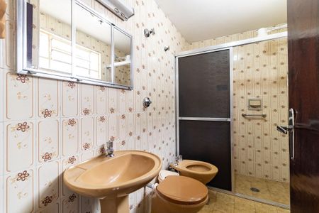 Casa à venda com 105m², 2 quartos e 1 vaga Casa à venda com 105m², 2 quartos e 1 vagaBanheiro da Suíte