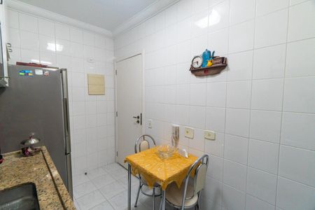 Apartamento à venda com 68m², 2 quartos e 2 vagas Apartamento à venda com 68m², 2 quartos e 2 vagasCozinha