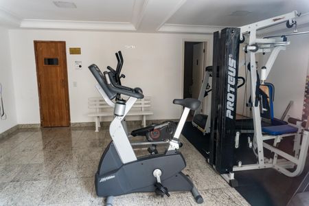 Apartamento à venda com 68m², 2 quartos e 2 vagas Apartamento à venda com 68m², 2 quartos e 2 vagasÁrea comum - Academia
