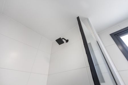 Apartamento para alugar com 67m², 3 quartos e 1 vaga Apartamento para alugar com 67m², 3 quartos e 1 vagaBanheiro da Suíte