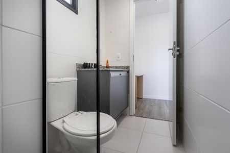 Apartamento para alugar com 67m², 3 quartos e 1 vaga Apartamento para alugar com 67m², 3 quartos e 1 vagaBanheiro da Suíte