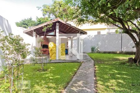 Apartamento à venda com 83m², 2 quartos e 1 vaga Apartamento à venda com 83m², 2 quartos e 1 vagaÁrea comum - Churrasqueira