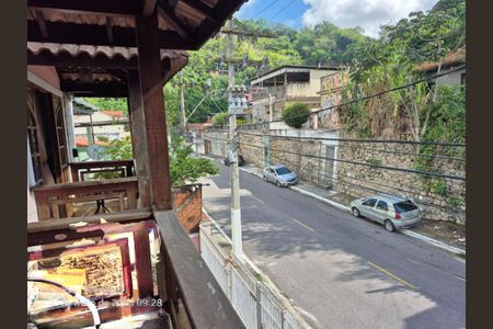 Casa à venda com 419m², 5 quartos e 5 vagas