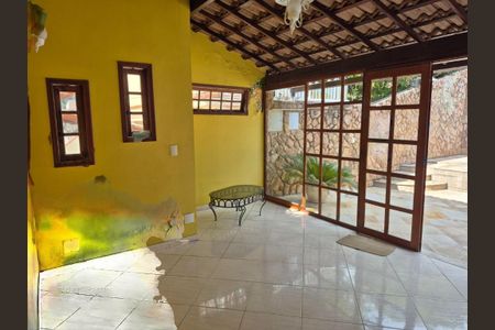 Casa à venda com 419m², 5 quartos e 5 vagas