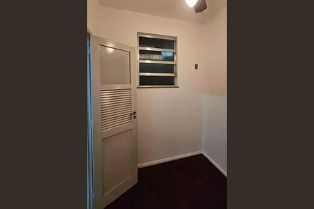 Apartamento à venda com 102m², 3 quartos e 1 vaga Apartamento à venda com 102m², 3 quartos e 1 vagaÁrea de Serviço