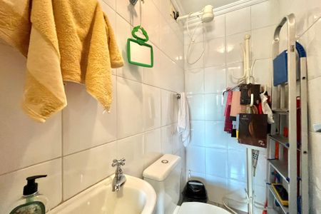 Apartamento à venda com 156m², 3 quartos e 3 vagas Apartamento à venda com 156m², 3 quartos e 3 vagasBanheiro de serviço