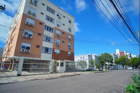 Apartamento à venda com 103m², 2 quartos e 2 vagas Apartamento à venda com 103m², 2 quartos e 2 vagasFachada e placa
