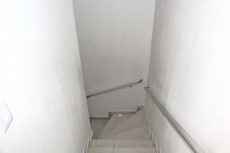 Casa à venda com 160m², 2 quartos e 4 vagasEscada