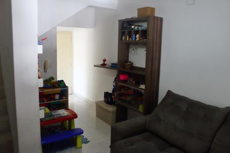 Casa à venda com 160m², 2 quartos e 4 vagasSala