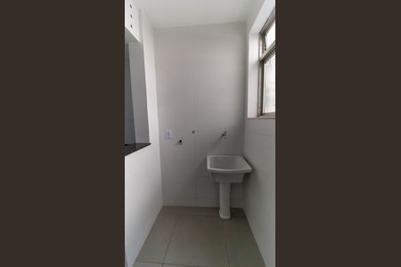 Apartamento à venda com 67m², 2 quartos e 1 vaga Apartamento à venda com 67m², 2 quartos e 1 vagaBanheiro de Serviço