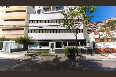 Apartamento à venda com 67m², 2 quartos e 1 vaga Apartamento à venda com 67m², 2 quartos e 1 vagaFachada