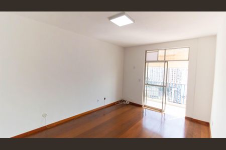 Apartamento à venda com 67m², 2 quartos e 1 vaga Apartamento à venda com 67m², 2 quartos e 1 vagaSala