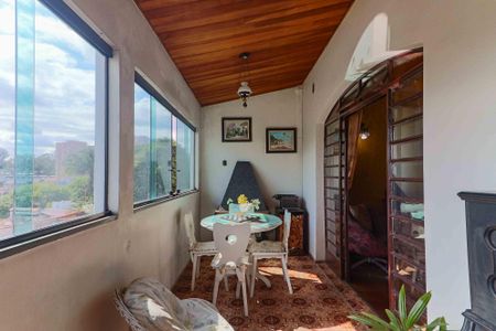 Sala - Varanda de casa à venda com 5 quartos, 250m² em Jardim Ester, São Paulo
