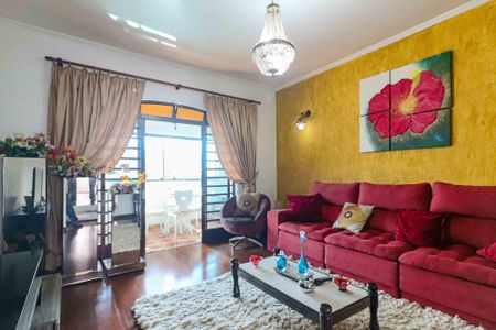 Sala de casa à venda com 5 quartos, 250m² em Jardim Ester, São Paulo