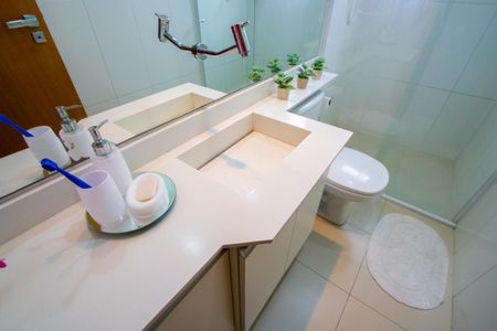 Apartamento à venda com 82m², 3 quartos e 2 vagas Apartamento à venda com 82m², 3 quartos e 2 vagasBanheiro social