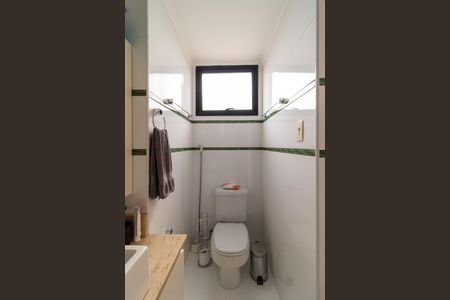 Apartamento para alugar com 166m², 3 quartos e 3 vagas Apartamento para alugar com 166m², 3 quartos e 3 vagasBanheiro da Suíte