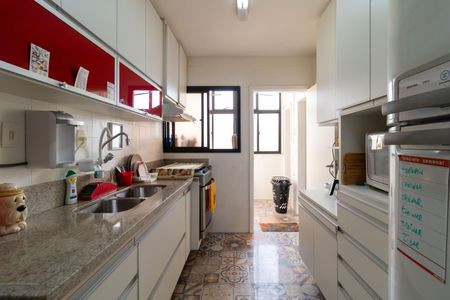 Apartamento para alugar com 166m², 3 quartos e 3 vagas Apartamento para alugar com 166m², 3 quartos e 3 vagasCozinha