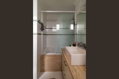 Apartamento para alugar com 166m², 3 quartos e 3 vagas Apartamento para alugar com 166m², 3 quartos e 3 vagasBanheiro da Suíte