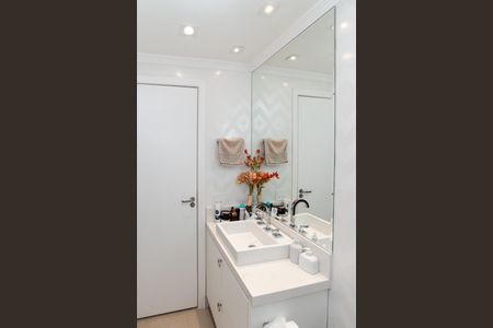 Apartamento à venda com 144m², 2 quartos e 2 vagas Apartamento à venda com 144m², 2 quartos e 2 vagasBanheiro da Suíte 2