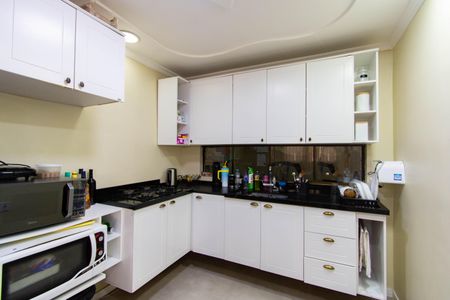 Casa à venda com 130m², 3 quartos e 2 vagas Casa à venda com 130m², 3 quartos e 2 vagasCozinha