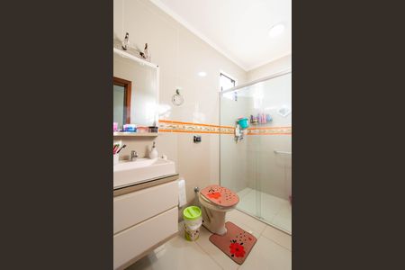 Casa à venda com 130m², 3 quartos e 2 vagas Casa à venda com 130m², 3 quartos e 2 vagasBanheiro