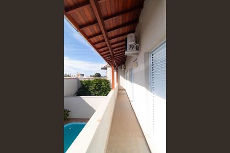 Casa à venda com 200m², 3 quartos e 3 vagasSacada dos dormitórios