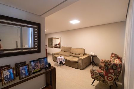 Casa à venda com 200m², 3 quartos e 3 vagasSala de TV