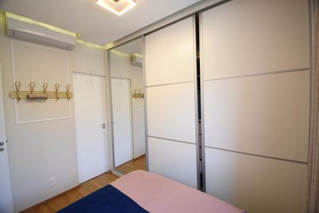 Casa de condomínio à venda com 100m², 3 quartos e 2 vagasQuarto 3 - Suíte