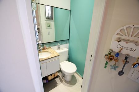 Casa de condomínio à venda com 100m², 3 quartos e 2 vagasBanheiro 2